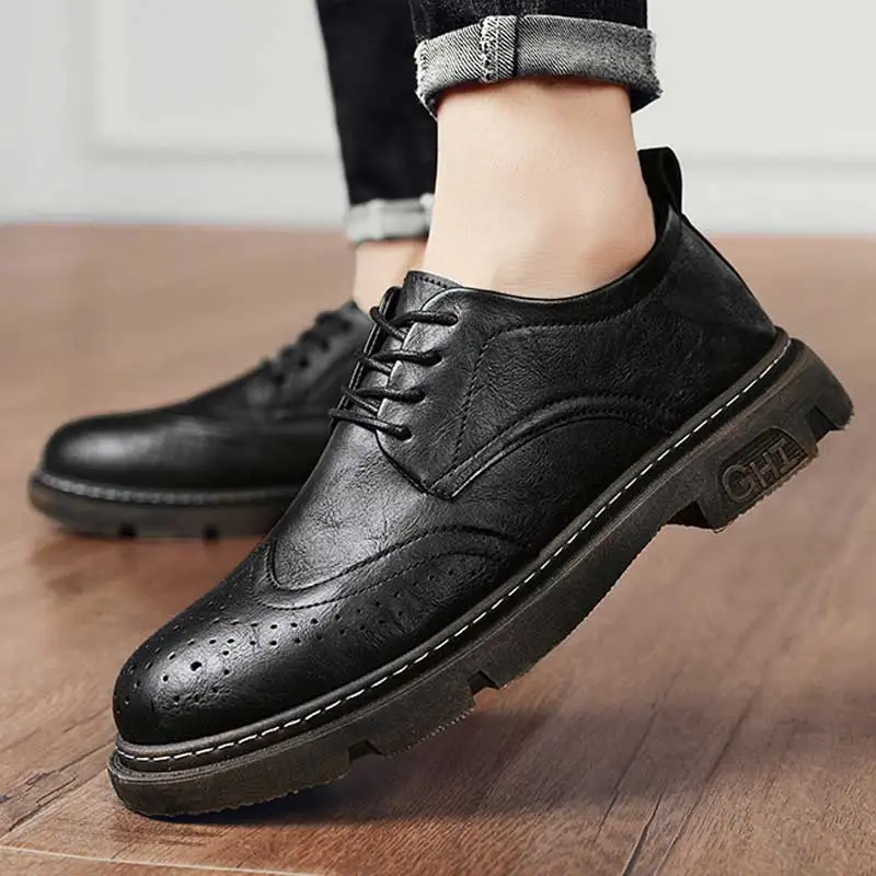 

Vintage Cutout Men Leather Boots Lace Up Flat Casual Shoes British Style Business Work Shoes Balck Luxury Handmade Oxford Shoes