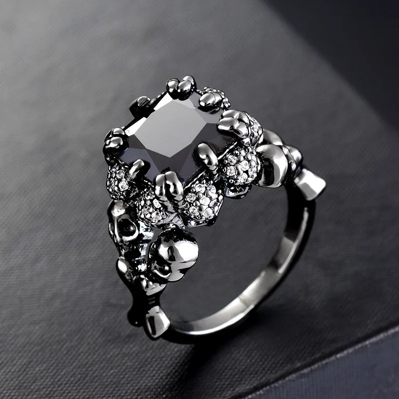 

VIMIO 2022 New Skull Micro-encrusted Zircon Ring Ghost Head Black Gold Plated Jewelry engagement ring halloween
