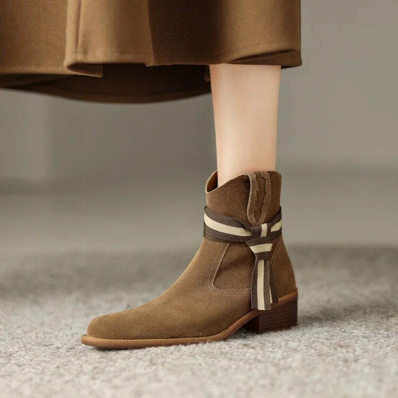 

Женские ботинки на массивном каблуке, короткие ботинки с круглым носком, обувь для женщин, замшевые ботинки из коровьей кожи, женские ботинки с боковой молнией, Осень-зима 2022