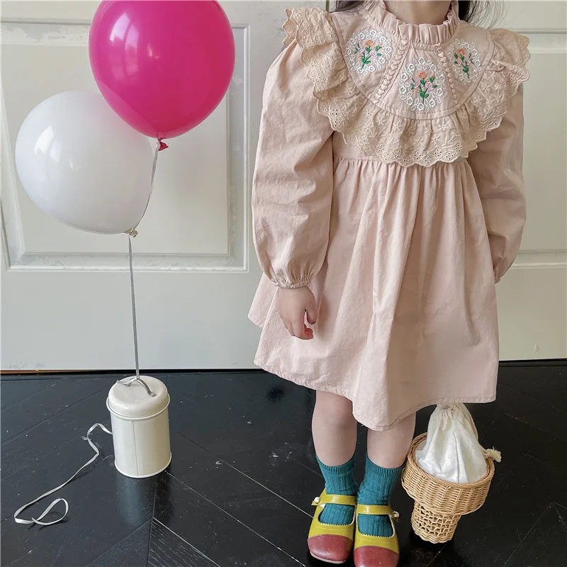 

5165C Girl Dress Spring 2023 New Retro Gentle Palace Girl's Dress Flower Embroidery Lace Small Stand Collar Princess Dress