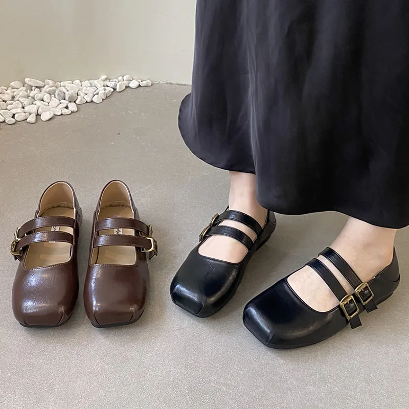 Женские туфли на плоской подошве с квадратным носком мягкой