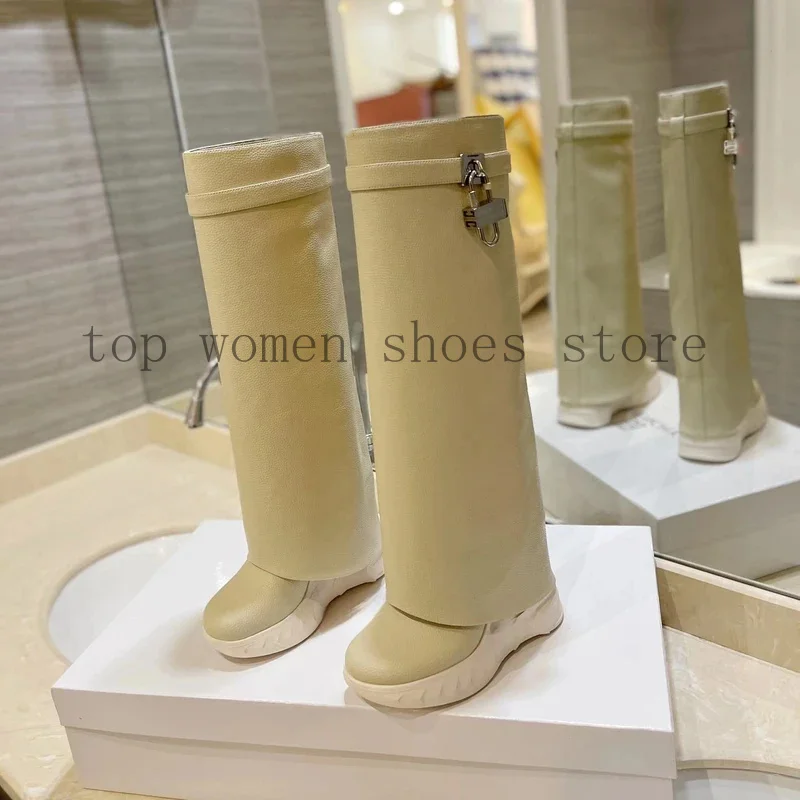 Сапоги до колена из натуральной кожи с круглым носком на танкетке в уличном стиле