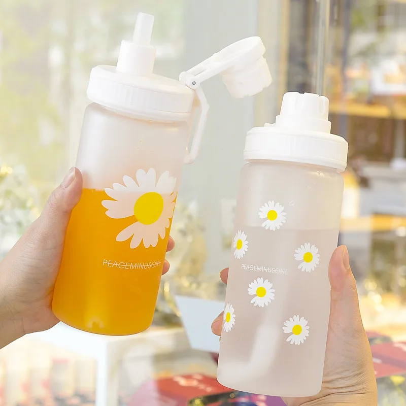 Water Bottle with straw little daisy Sport Plastic Portable for Drinking Coffee Tea Mug Outdoor cups Drink |