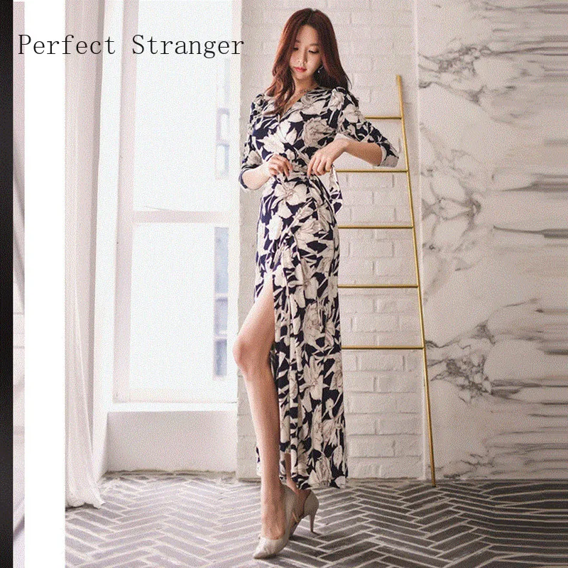 

Thai Folk Style Promotion Price 2021 Summer New Arrival V Collar Short Sleeve Floral Collect Waist Woman Long Jag Dress