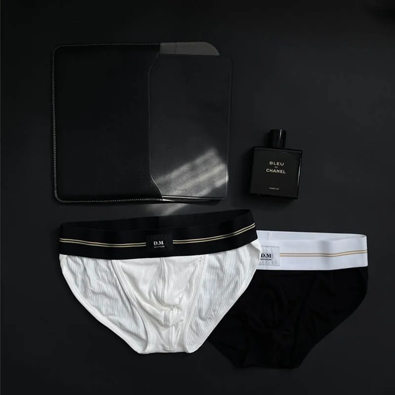 Нижнее белье мужское пикантные трусы для геев с боковым открытием Классическое