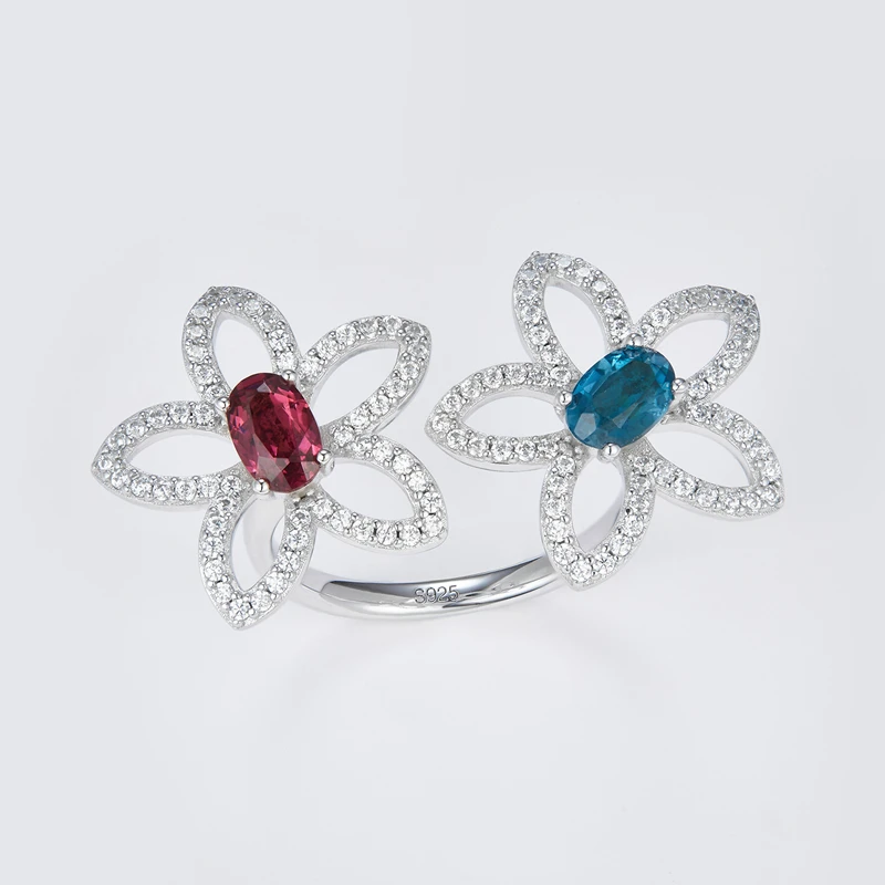 Кольцо женское с натуральным топазом и гранатом 5 А