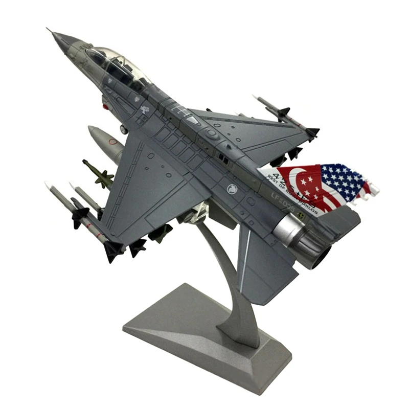 

1:72 Scale F-16D Fighter Attack Plane Metal Die-Cast Airplane, Includes Alloy Stand For Commemorate Collection Or Gift