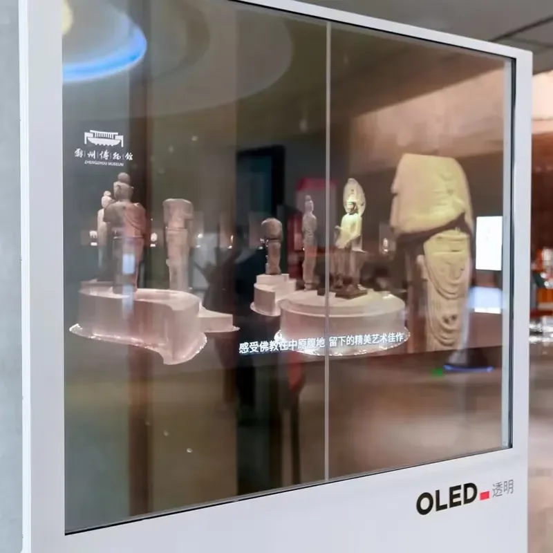Фото Прозрачный OLED-дисплей 55 дюймов для рекламы в помещении №4