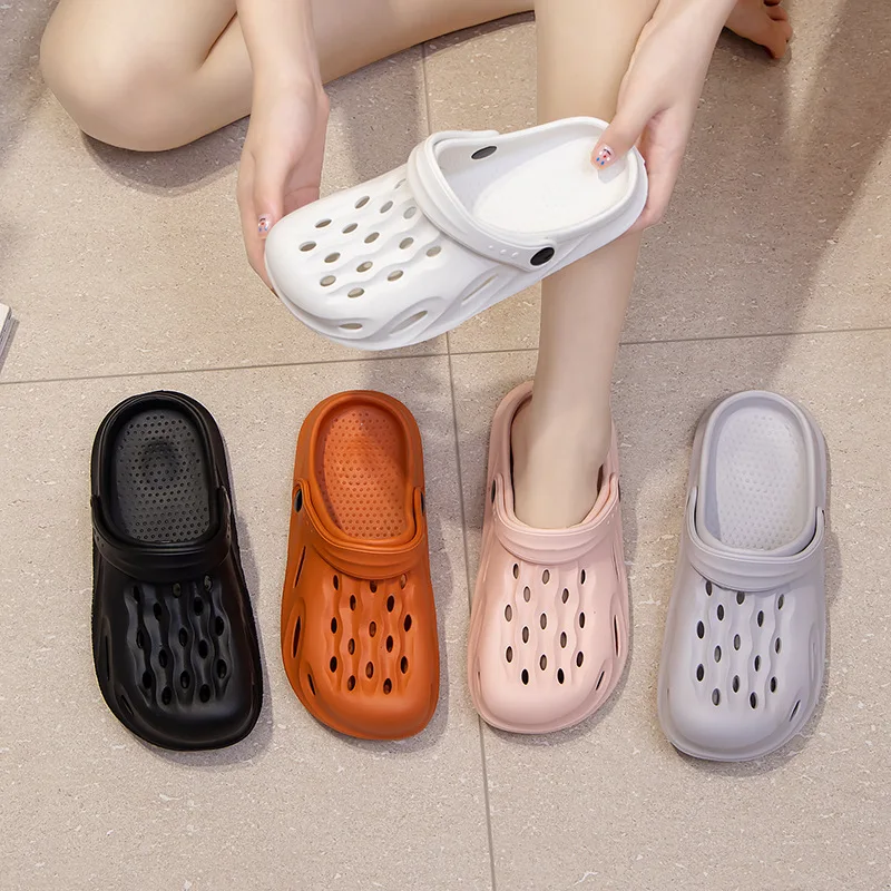 

2023 New Summer EVA Non-slip Garden Shoes Men Women Hospital Work Medical Sandals Classic Nursing Waterproof Slippers