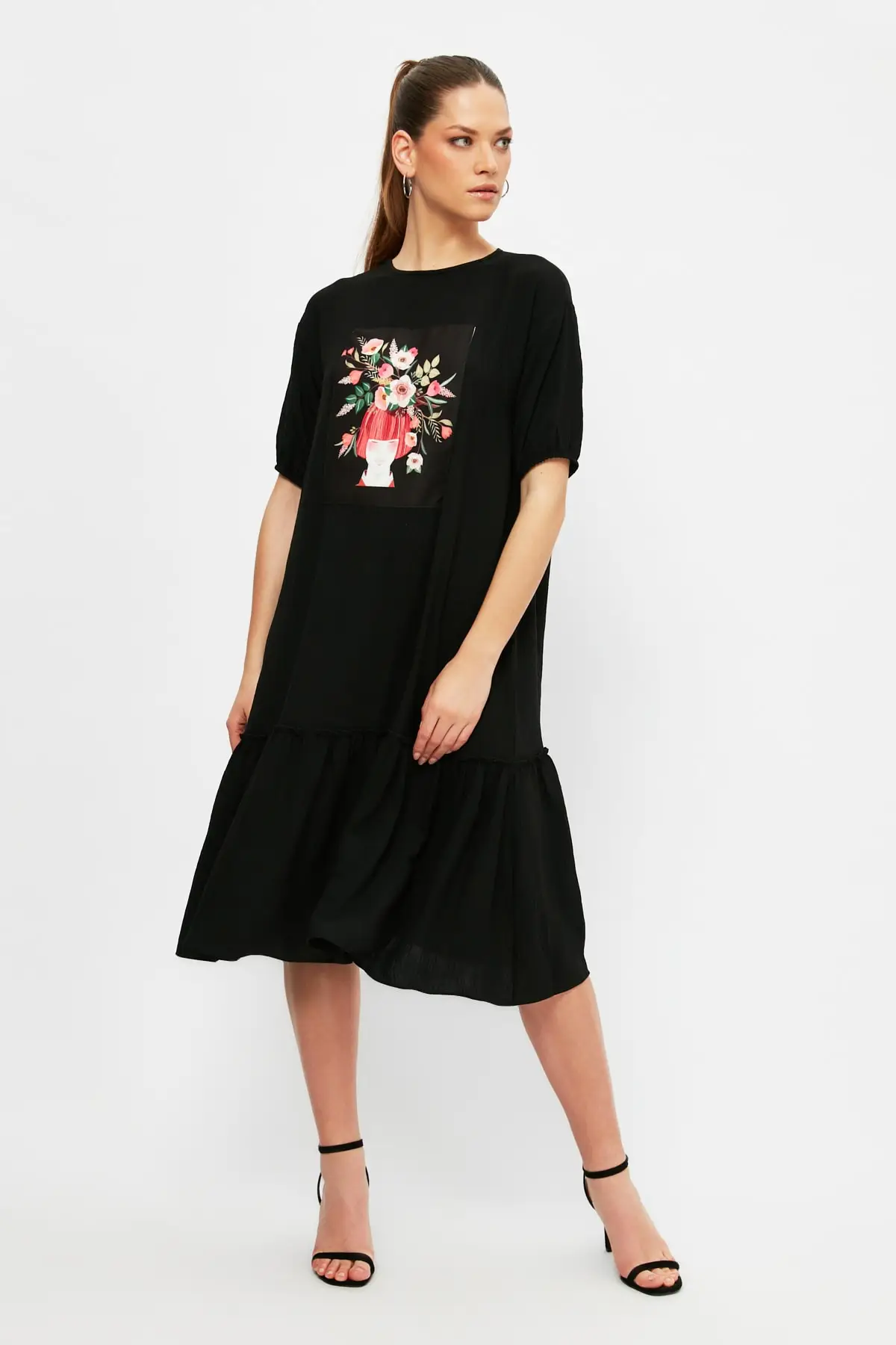 

Trendyol Short-Sleeve Dress TWOSS21EL4152