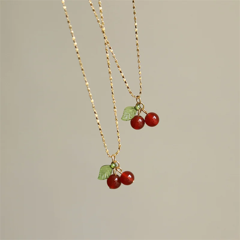 

Korean New Cherry Necklace with Simple Temperament and Small Skirt Necklace for Women