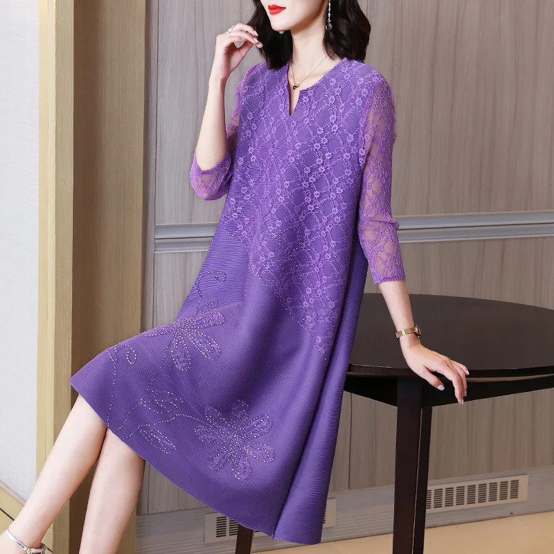 

Fashion autumn style maternity dress 2022 new loose Black