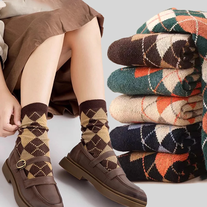 

Diamond Checkered Patterned Versatile Vintage British College Style Literary Socks Thickened Warm Super Soft Wool Mid Tube Socks