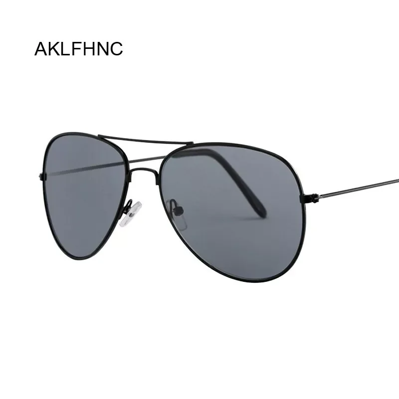

New in Fashion Pilot Sunglasses Women Vintage Female Glasses Frame Black Pilot Sun Glasses Female Ladies Oculos Del y2k hair acc