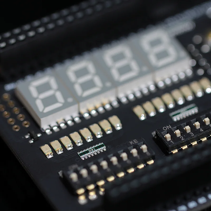 

Плата расширения экрана Mojo FPGA IO