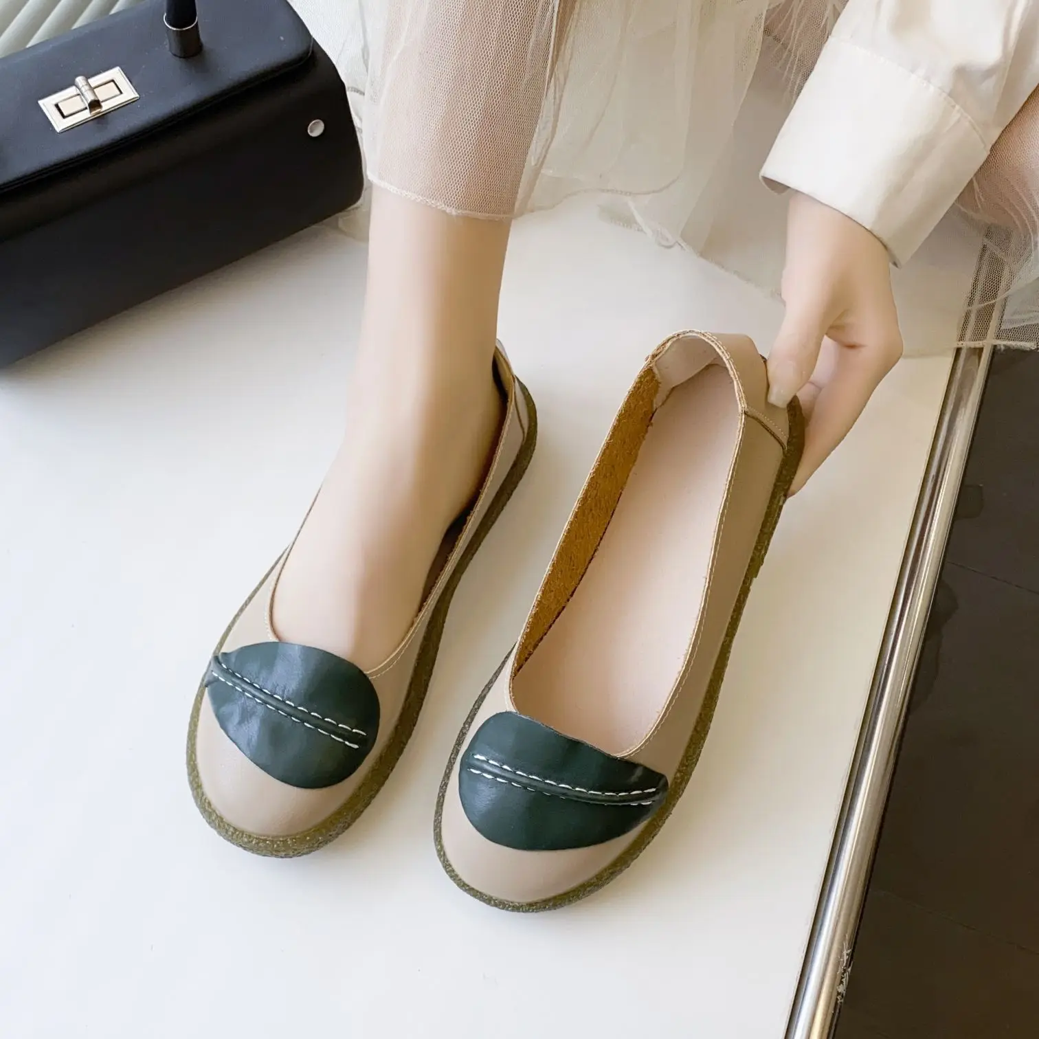 Concise Women's Genuine Leather Flats Summer Cutout Flat Shoes for Women 2023 Designer Leaf Deco Shallow Moccains Female Shoe