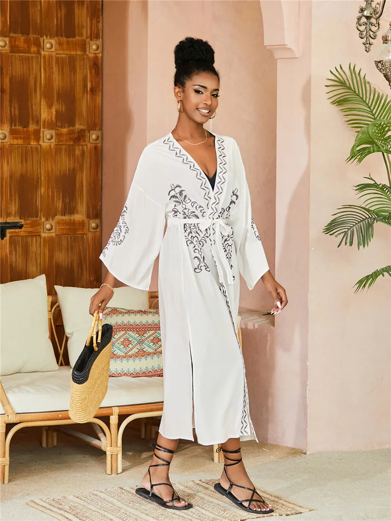 

Новое поступление, черное винтажное длинное кимоно с золотой вышивкой, кардиган, накидка на бикини, платье с запахом, пляжная одежда, купальный костюм, накидка