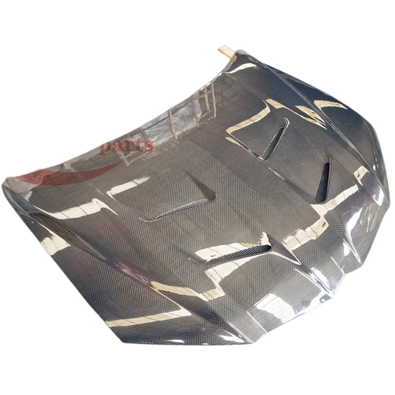 

MSY Style carbon fiber hood for the Lamborghini URUS upgraded hood body kit