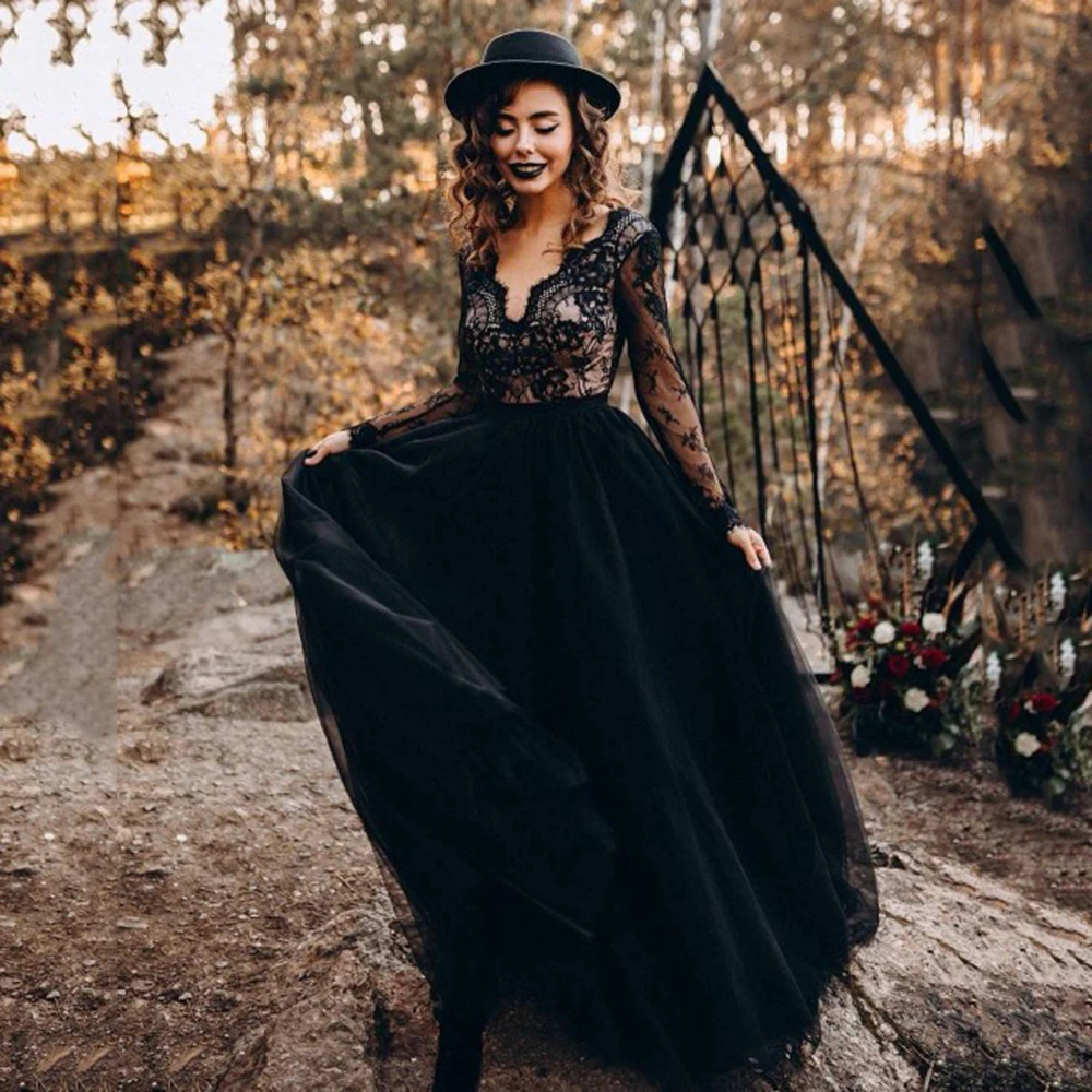 Vestido de Casamento Feito sob Encomenda Decote em v sem Costas Vestidos de Noiva Preto Colorido Mangas Compridas Rendas Profundo Tule Praia Halloween Fotografia