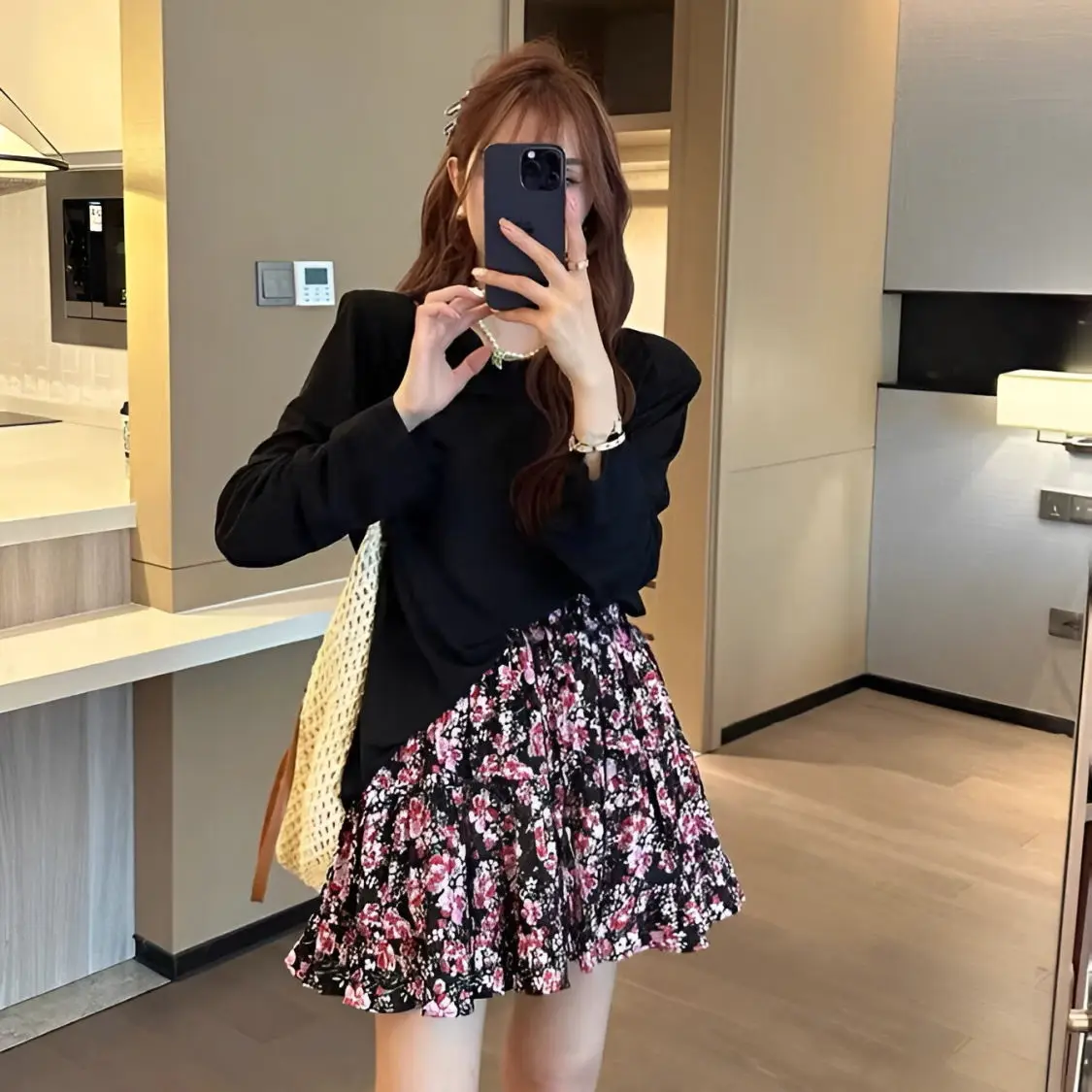 Женский костюм с цветочной юбкой летний однотонный джемпер длинным рукавом и