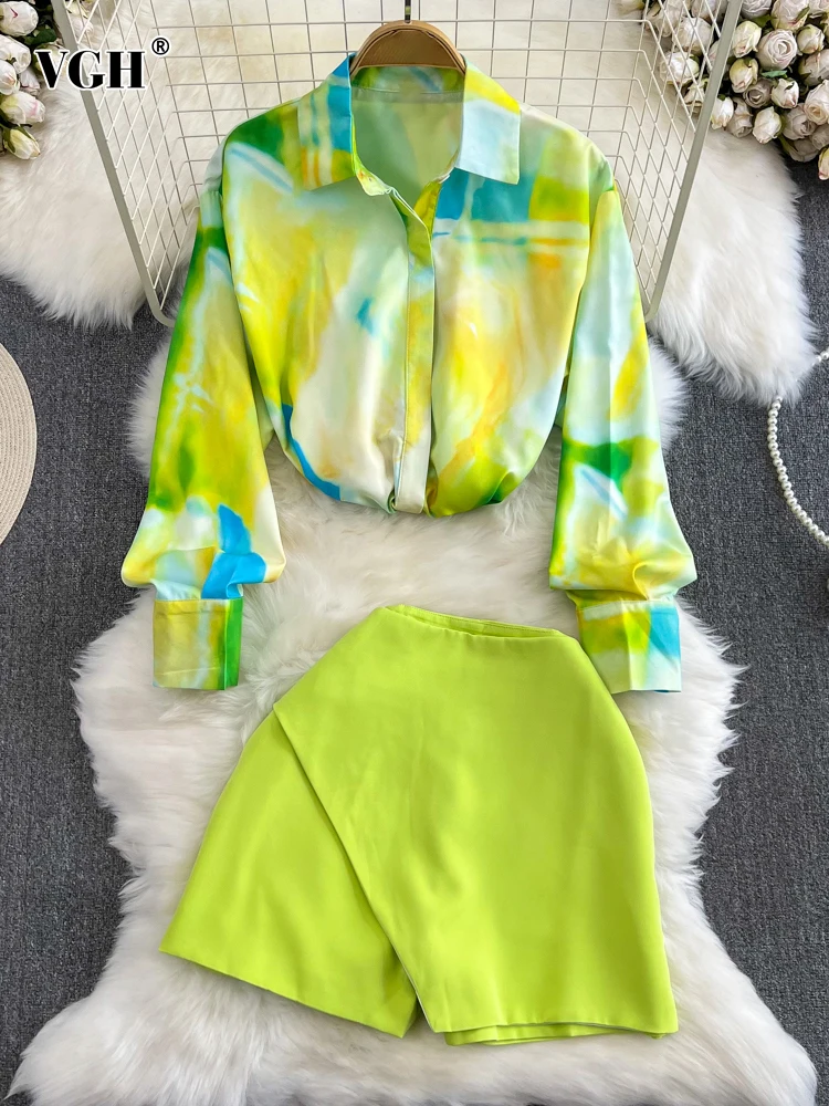 

VGH Hit Color Print Casual Two Pice Set For Women Lapel Long Sleeve Shirts High Waist Irregular Shorts Loose Sets Fashion Style