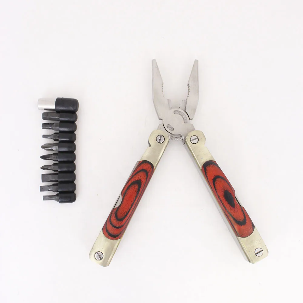 Мультитул - плоскогубцы 8 предметов с набором насадок для отвертки цвет дерево