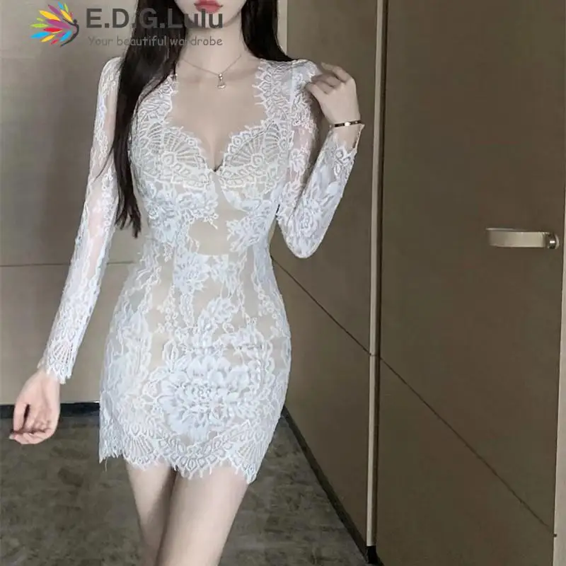 

EDGLuLu Elegant Sexy V-Neck Long Sleeved White Dress Fashion Hollow Embroidery Lace Mini Dress Lady Casual Party Dress 0815