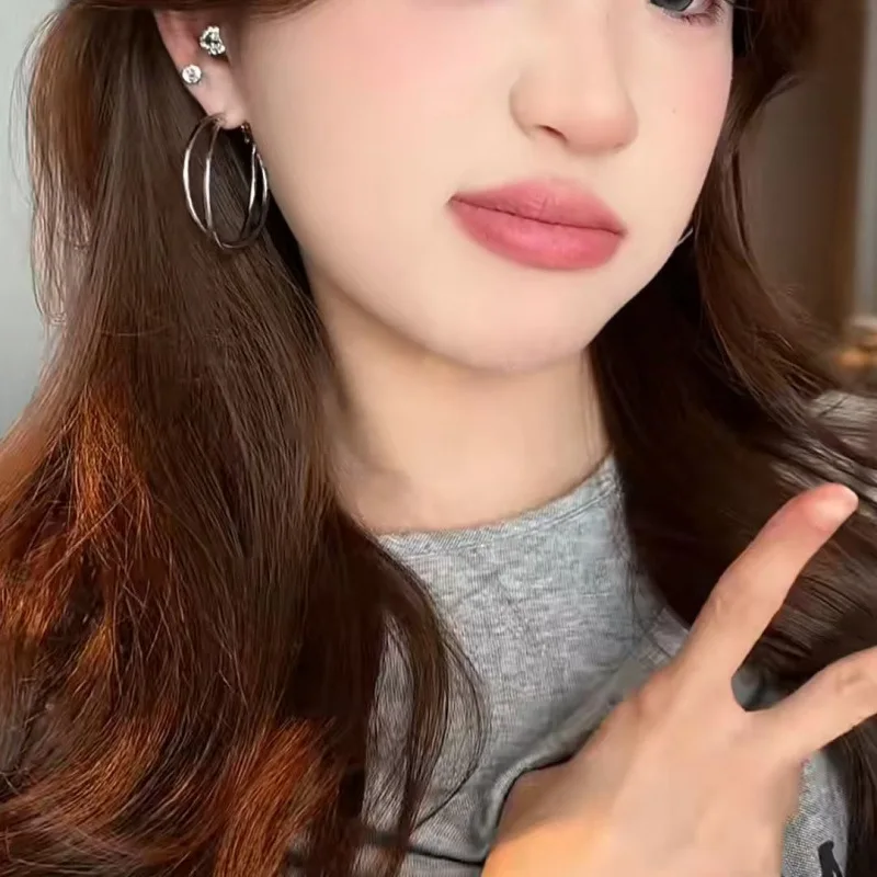 Вращающиеся минималистичные металлические круглые серьги в форме колеса