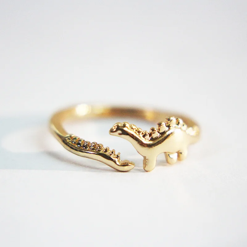 Металлическое кольцо в виде животного |