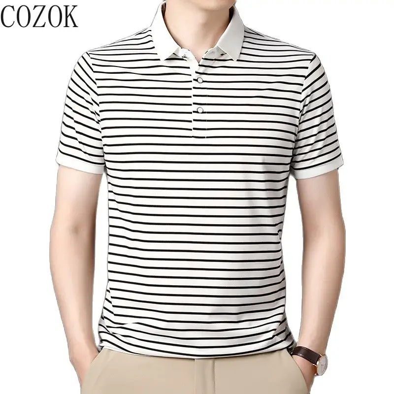 

Летняя Новинка 2022, Корейская мужская футболка-поло, Тонкая Повседневная трендовая футболка в полоску с отворотом и коротким рукавом