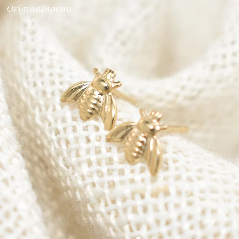 

14K Gold Filled Honey Bee Stud Earrings Tarnish Resistant Earrings Dainty Jewelry Earrings For Women Simple Waterproof Jewelry