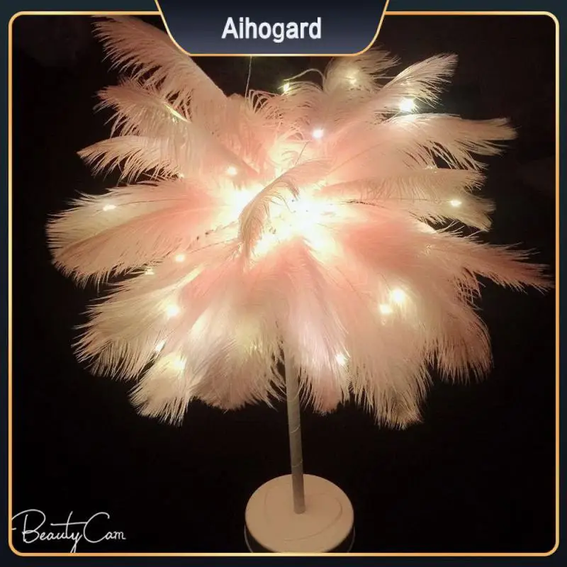 

Креативная маленькая настольная лампа Ins в форме сердца с перьями