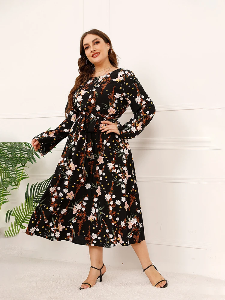 Рисунок 3 - Женское вечернее платье с длинным рукавом