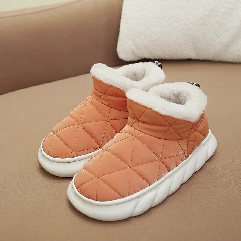 Купи 2022 New Winter Snow Boots Parent-child Home Cotton Shoes Warm Plush High Top Furry Booties Women Platform Soft Furry Short Boot за 747 рублей в магазине AliExpress