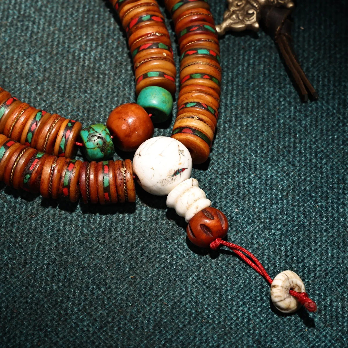 Коллекция тибетских храмов 28 дюймов резьба в старом Кабале 108 буддийские бусины