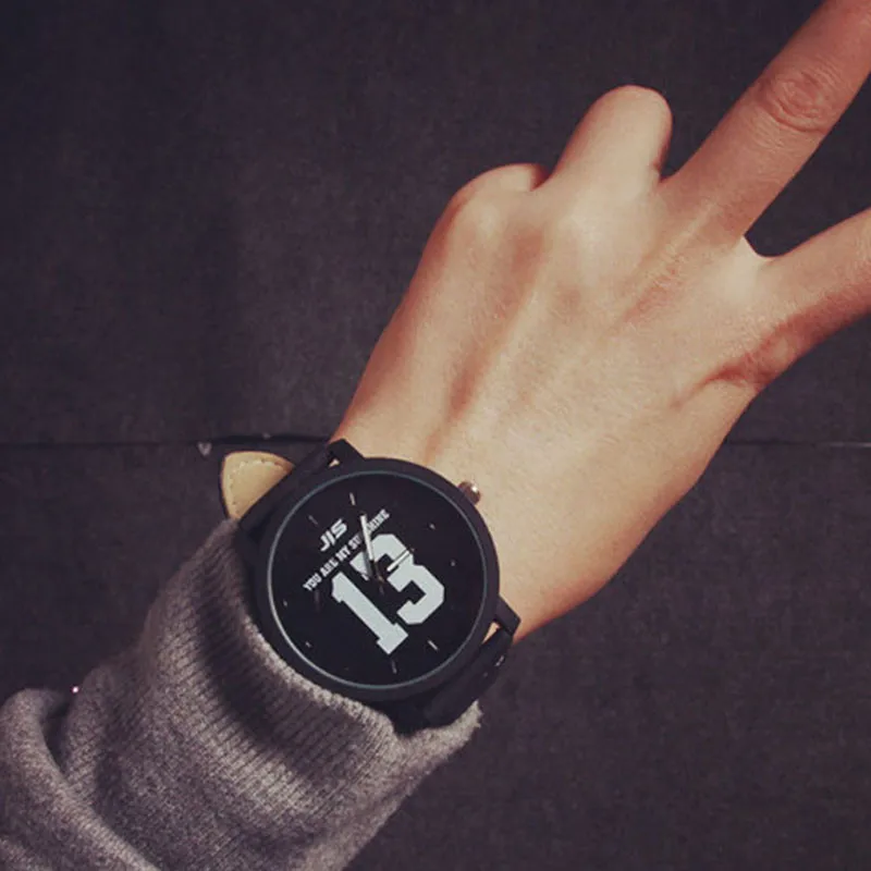 

Fashion Lovers Men Women Leather Band Quartz Analog Wrist Watch Personalized watch High Quality Dropshipping relógio masculino