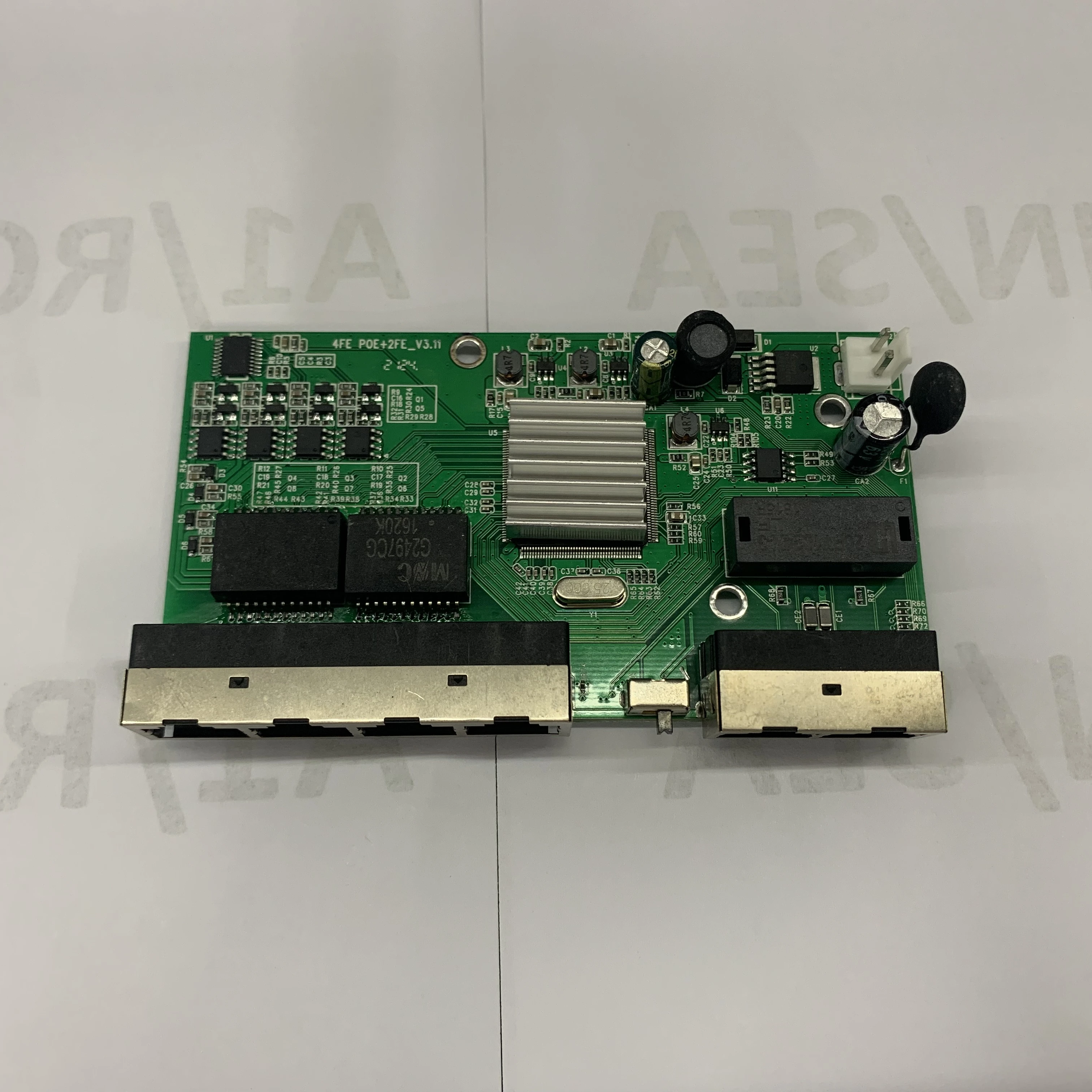 Заводской Ethernet-коммутатор OEM ODM POE 4FE+2FE PCBA на складе