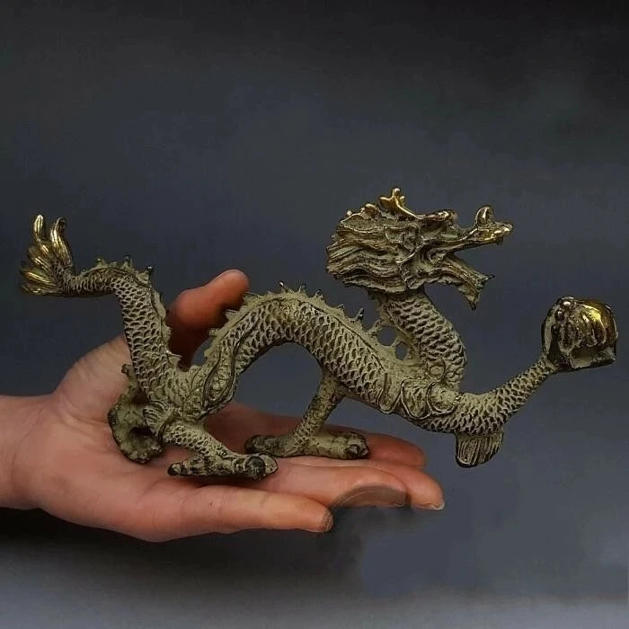 

Китайский фэн-шуй Бронзовый Знак зодиака Дракон Статуя с бусинами