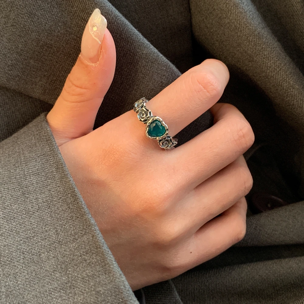 

Fashion Simple Rose Flower Colorful Heart Zircon Open Ring Women Wedding Holiday Gift Retro Luxury Jewelry Accessories Wholesale