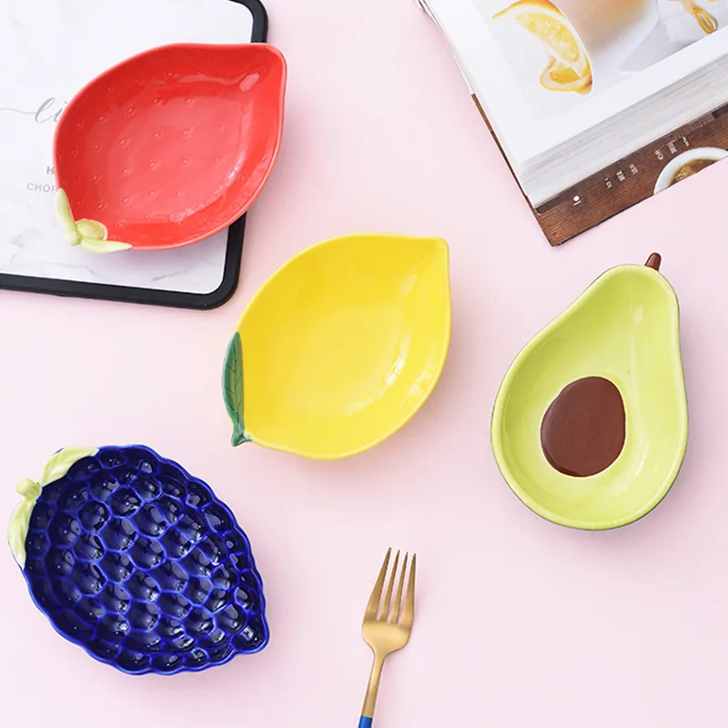 

Creative Avocado Shape Dishes Strawberry Bowls Ceramic New Children Meal Plate Snack Dish Oven Microwave Tableware Ceramic Bowls