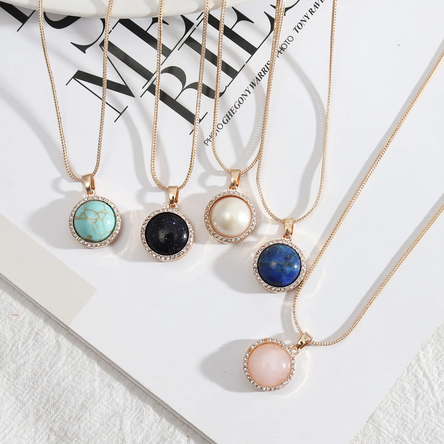 

Women 17mm Round Lapis Lazuli Pearl Kallaite Rose Natural Stone Quartz Pendant Gold Snake Chain Necklaces Accessories Jewelry