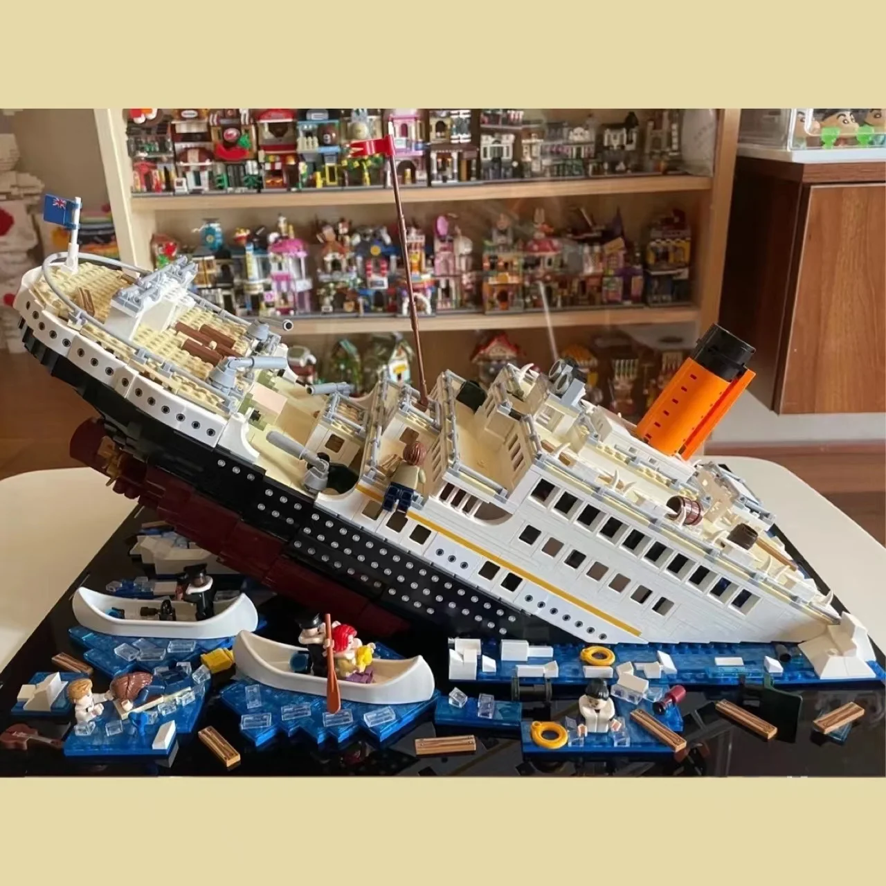 

2882PCS Mini Bricks Model Titanic Cruise Ship Model Boat DIY LOZ 1060 Building Blocks Bricks Kit Children Kids Toys Sale Price