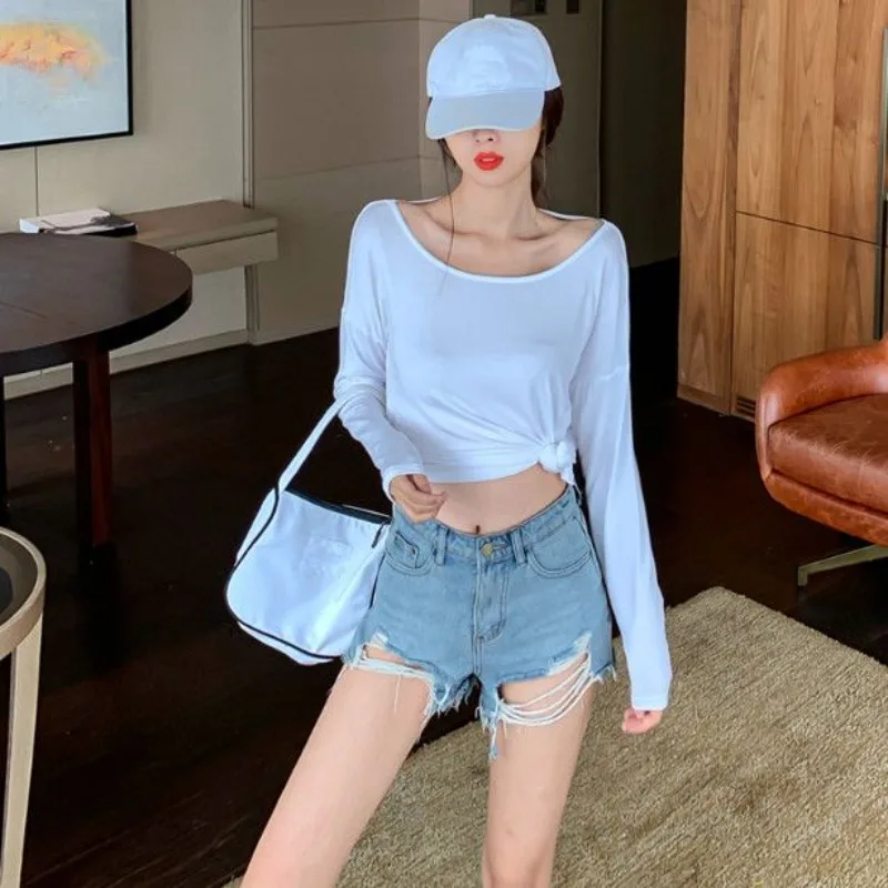 

2023 Crop Clothing Backless Sexy Woman T-shirt White Top for Women Plain Tshirt Y2k Japanese Streetwear Spring and Autumn O Tee