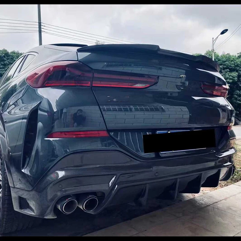 Фото Для BMW X6 G06: задний диффузор из карбона, сплиттеры, спойлер, накладка на задний бампер, комплект для тюнинга кузова №2
