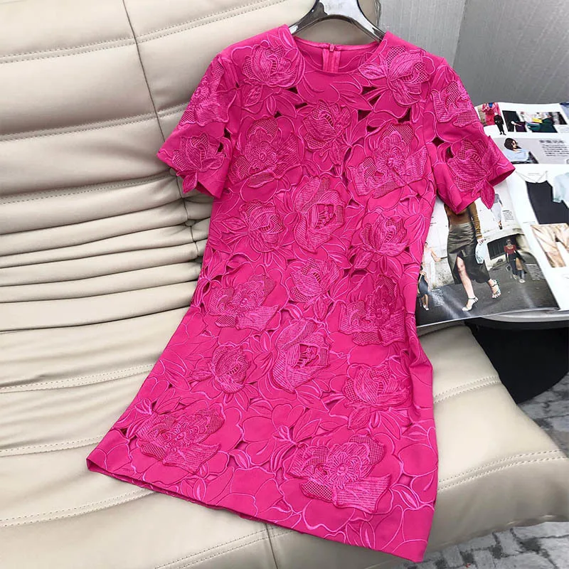 

2023 New Women Short Dresses Elegant Hollow-out Embroidered Lace Rose Red Dress Women Fashion High End Slim O-neck Zipper Dress