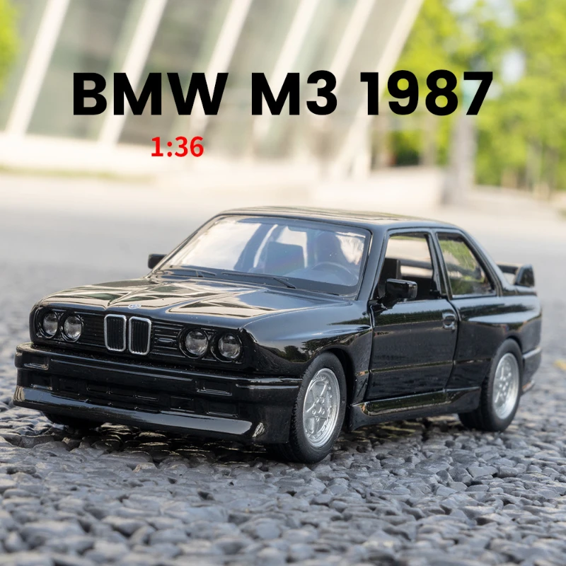 Модель литая автомобиля 1:36 BMW M3 1987 винтажная Спортивная машинка из