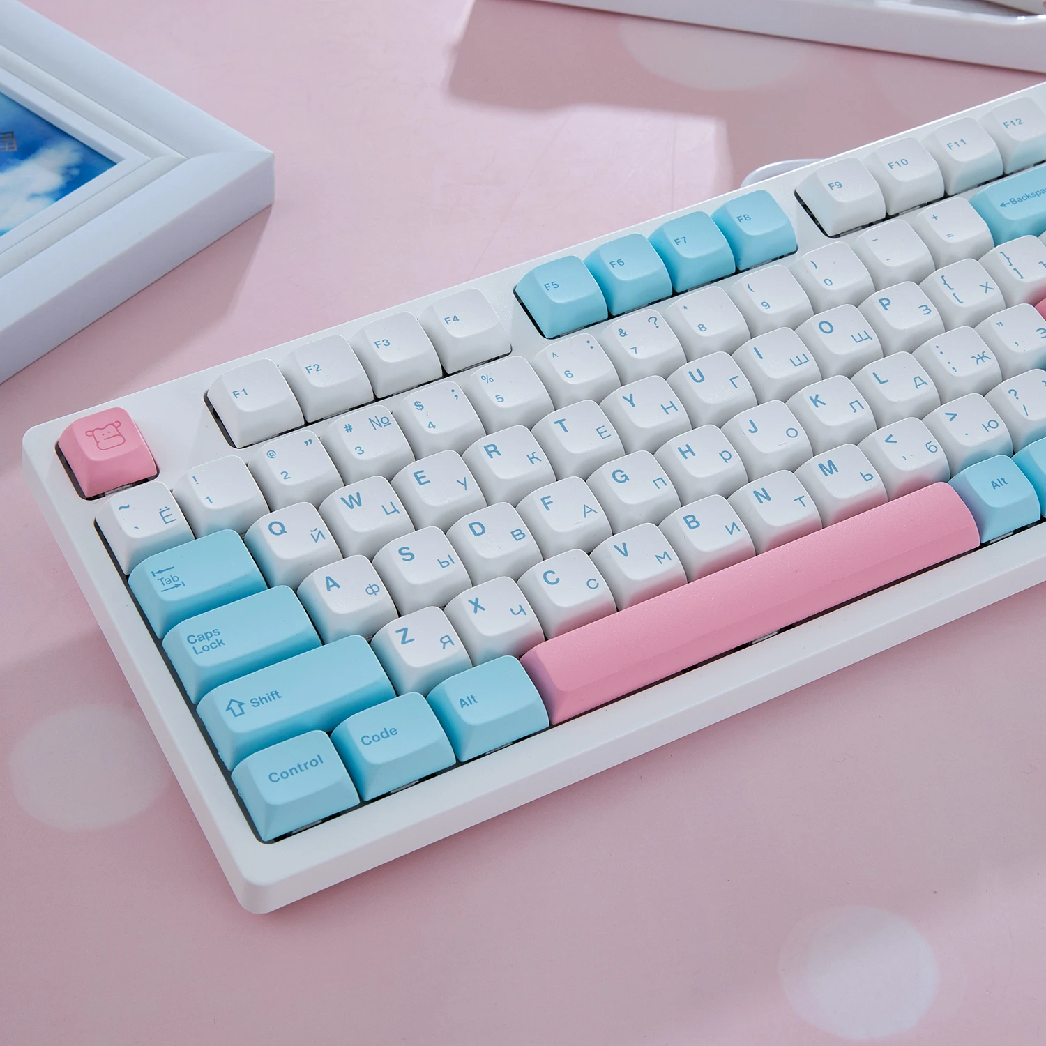 Фото Колпачки для клавиш XDA PBT с русской/английской раскладкой, колпачки для механической клавиатуры Cherry MX, белые клавиши №4