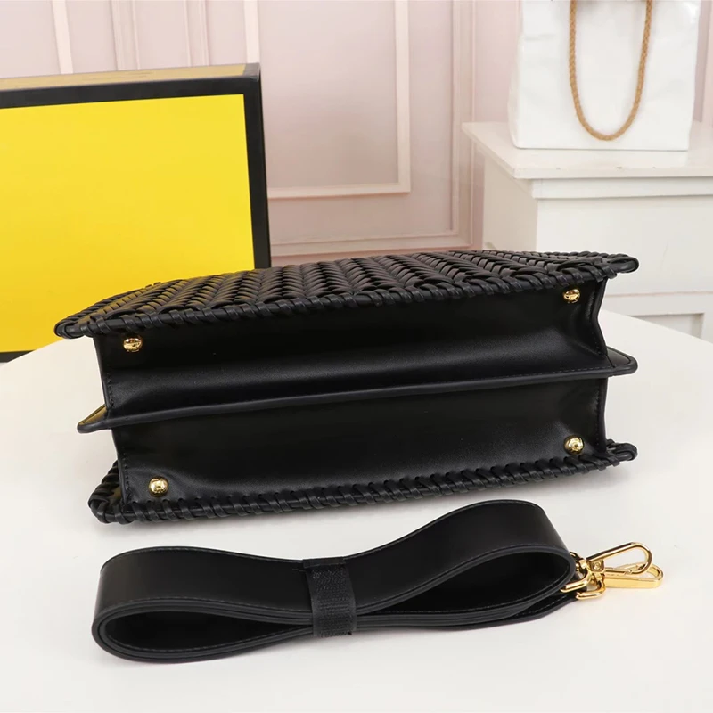 New Vintage Handwoven Leather Handbag Fashion Women's Bag Designer Shoulder Bag High Capacity Crossbody Bag 2023 Shopping Bag