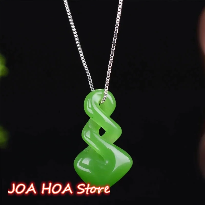 

Natural Hetian Jade Green Colour Pendant Fashion Accessories Hand-Carved Man And Woman Luck Amulet