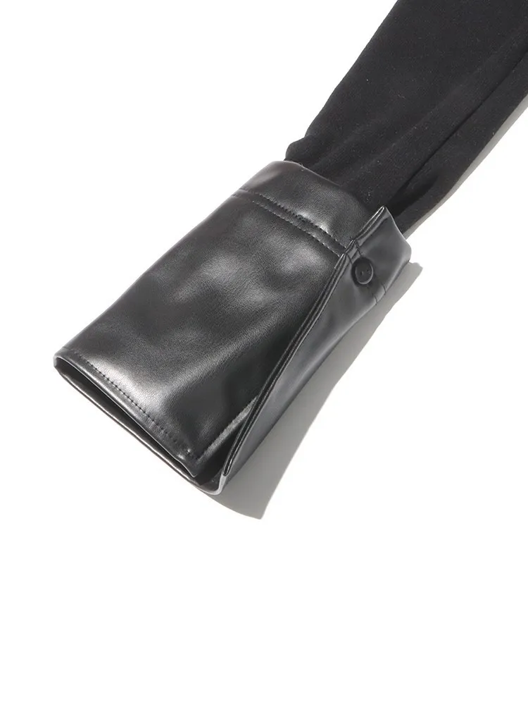 Женская кожаная футболка TWOTWINSTYLE черная Однотонная составного кроя с